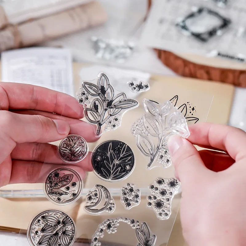 Ay Çiçekleri Yapraklar Kelebek - Butterfly Rubber Sheet incelemesi ve fiyatı